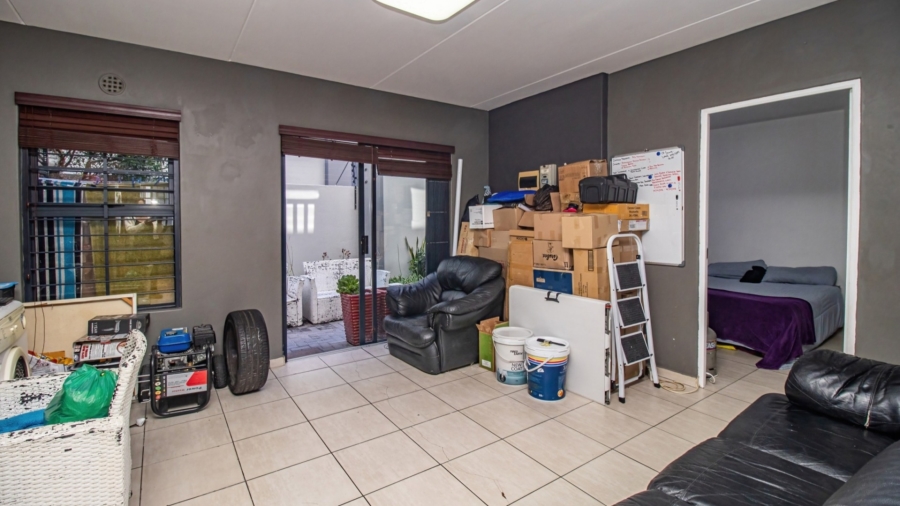 2 Bedroom Property for Sale in Parklands East Western Cape